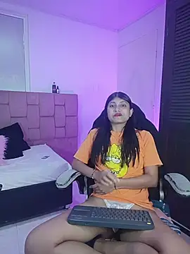 YeseniaRodriguez3 online show from 04-23-26, 12:40
