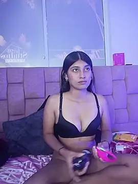 YeseniaRodriguez3 online show from 05-31-26, 03:18