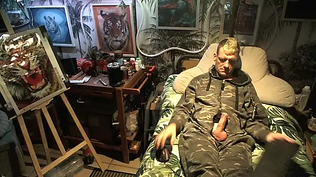 Snapshot of BOURBON77 chatting on 11-11-25, 05:52 BOURBON77 online show from 11-11-25, 05:52