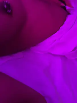 Snapshot of Tatishernandez chatting on 10-25-25, 06:45 Tatishernandez online show from 10-25-25, 06:45