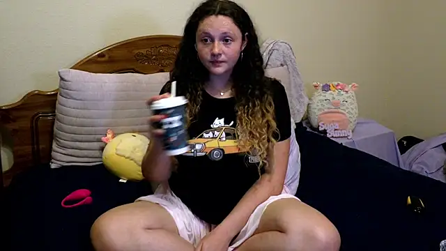 sugasunny04 online show from 04-11-26, 05:59