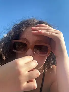 sugasunny04 online show from 02-12-26, 08:52