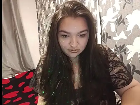 Snapshot of FluffyLuna chatting on 10-25-25, 10:21 FluffyLuna online show from 10-25-25, 10:21