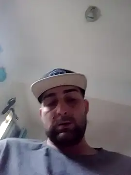 Snapshot of luizrosadao chatting on 10-25-25, 09:08 luizrosadao online show from 10-25-25, 09:08