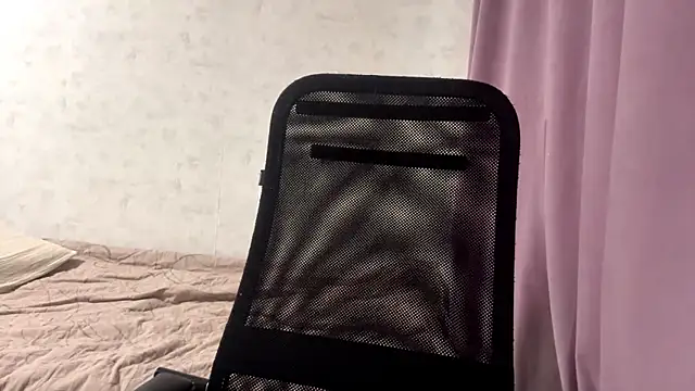 AliceStacy online show from 11-30-25, 08:26