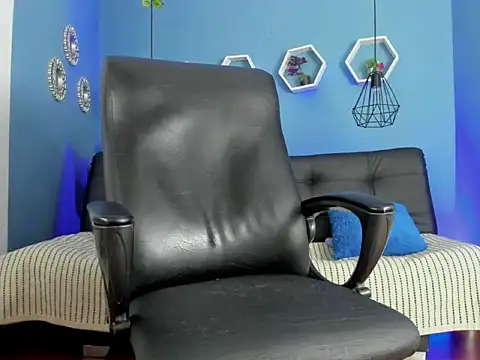 Snapshot of harold_777 chatting on 05-17-26, 03:39 harold 777 online show from 05-17-26, 03:39