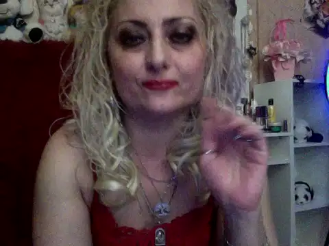 xHot Amazonq online show from 11-07-25, 10:46