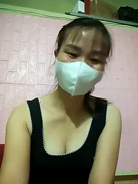 Donatella28 online show from 10-28-25, 12:48