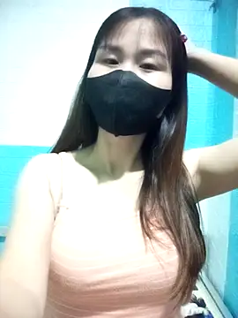 Donatella28 online show from 11-30-25, 08:37