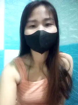 Donatella28 online show from 12-16-25, 06:50