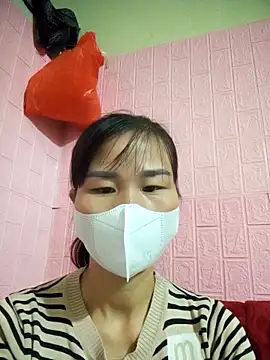 Donatella28 online show from 10-26-25, 02:12