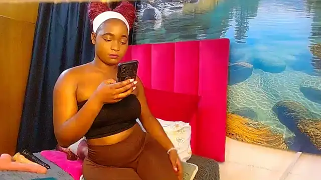 Snapshot of Lisa-001 chatting on 02-22-26, 11:56 Lisa-001 online show from 02-22-26, 11:56