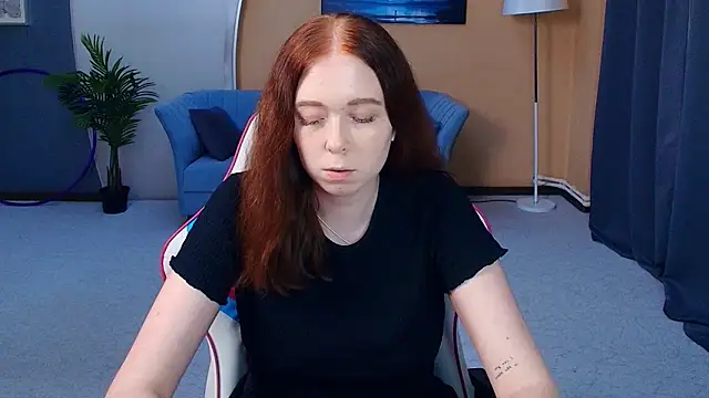 AddieOsler online show from 06-11-26, 12:32