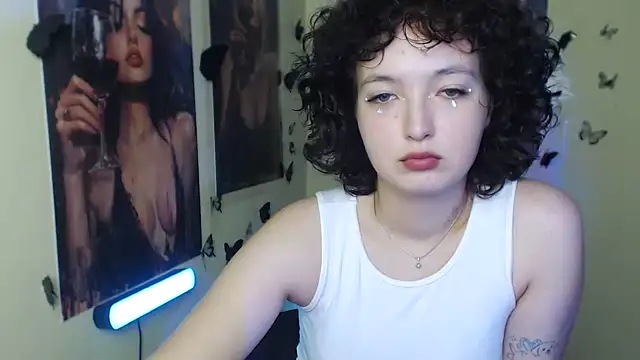 MissAriaa online show from 11-10-25, 01:49