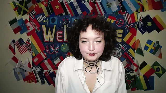 Snapshot of MissAriaa chatting on 10-25-25, 01:45 MissAriaa online show from 10-25-25, 01:45