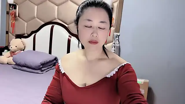 yaoyao22678 online show from 03-06-26, 02:17