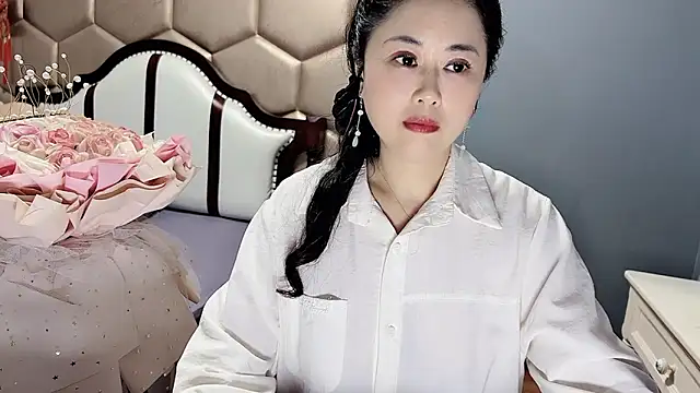 yaoyao22678 online show from 04-18-26, 01:30