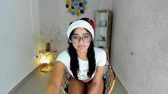 lizzakennedy online show from 12-04-25, 12:04