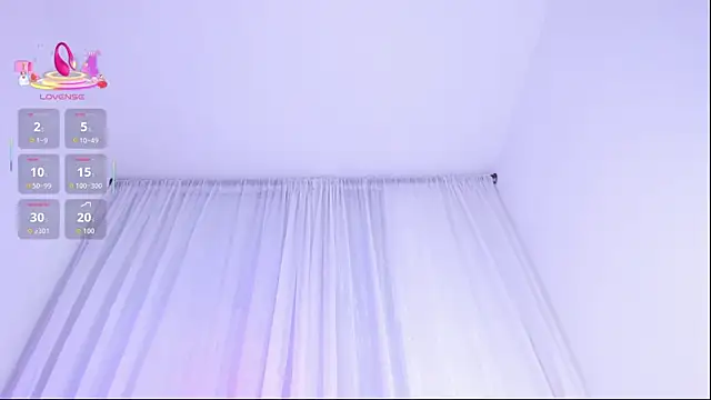 Leyacopper  online show from 11-24-25, 11:27