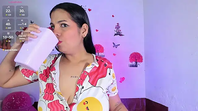 Leyacopper  online show from 02-21-26, 12:01