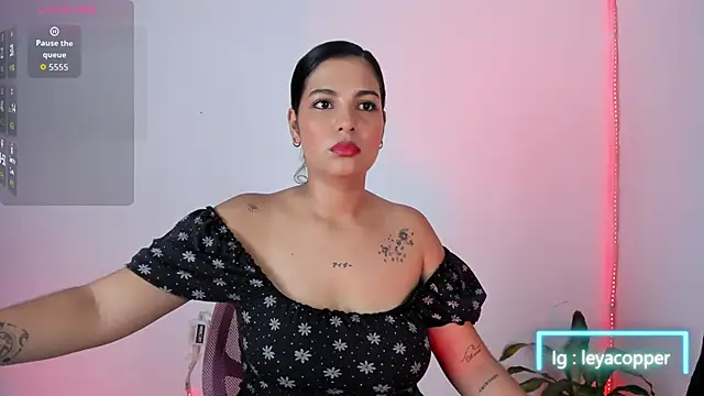 Leyacopper  online show from 05-29-26, 12:49
