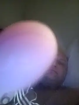 Snapshot of kencoo19 chatting on 11-08-25, 08:23 kencoo19 online show from 11-08-25, 08:23