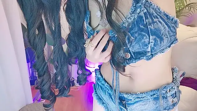 Vv123668 online show from 12-18-25, 02:54