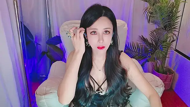 Vv123668 online show from 11-30-25, 01:23