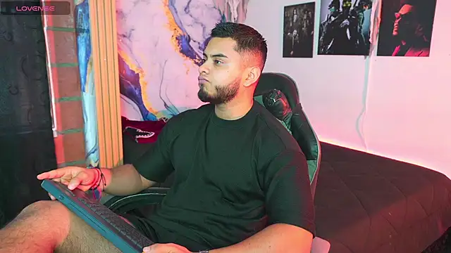 Tiler wolker online show from 11-01-25, 08:25