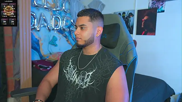 Tiler wolker online show from 02-12-26, 03:28