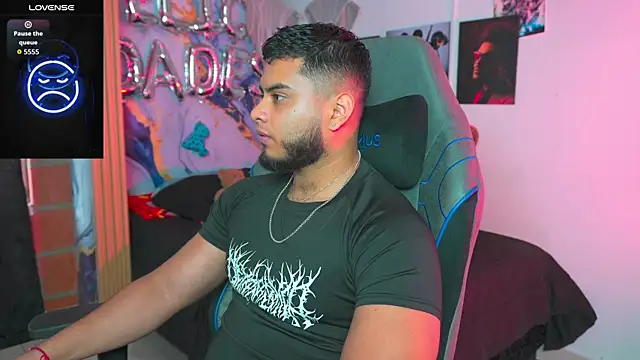 Tiler wolker online show from 04-09-26, 07:09