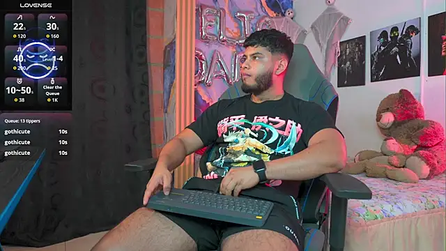 Tiler wolker online show from 06-05-26, 06:52