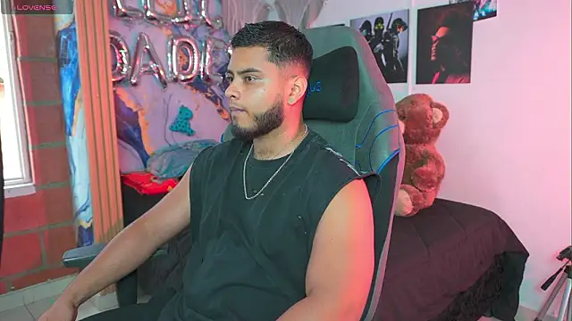 Tiler wolker online show from 03-26-26, 09:24