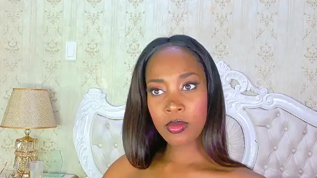 Snapshot of Kelly_Swift chatting on 07-17-26, 03:15 Kelly Swift online show from 07-17-26, 03:15