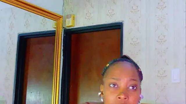 Snapshot of Kelly_Swift chatting on 06-26-26, 03:23 Kelly Swift online show from 06-26-26, 03:23