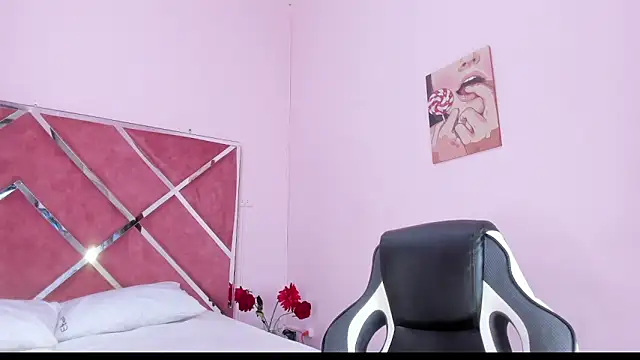 Snapshot of SoriEaston chatting on 02-11-26, 12:49 SoriEaston online show from 02-11-26, 12:49