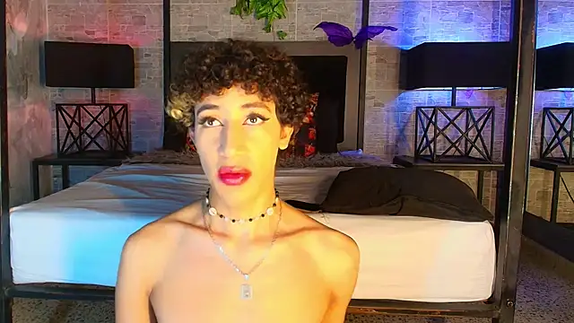 Nayla Monroee online show from 12-22-25, 08:53