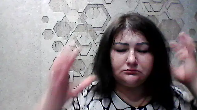 KaralinaLoverq online show from 10-28-25, 05:12