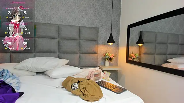 Luna Bella3 online show from 11-11-25, 10:10