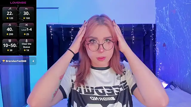 Snapshot of JanneBlossom_ chatting on 12-21-25, 11:27 JanneBlossom online show from 12-21-25, 11:27