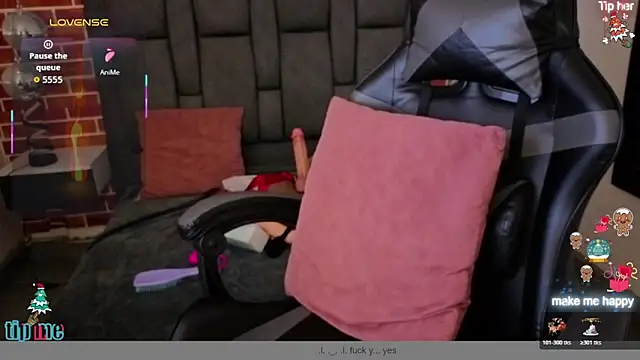 ghostwomaan online show from 12-17-25, 12:32