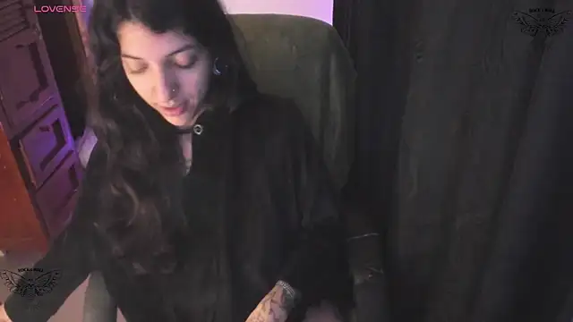 ghostwomaan online show from 03-05-26, 10:12