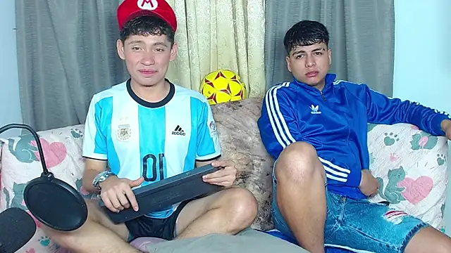 Snapshot of the_boy_king016 chatting on 10-29-25, 07:18 the boy king016 online show from 10-29-25, 07:18