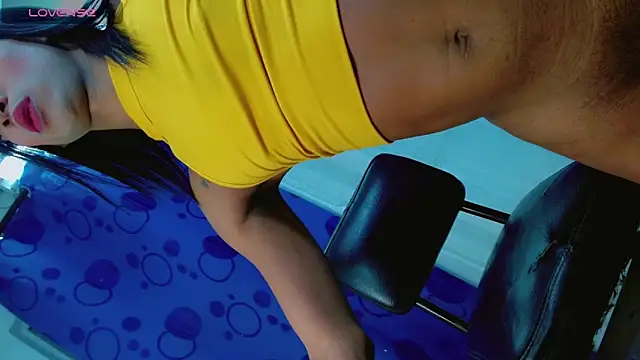 chairahot2 online show from 11-22-25, 08:57