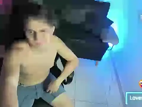 Snapshot of atilaepic chatting on 02-20-26, 11:12 atilaepic online show from 02-20-26, 11:12