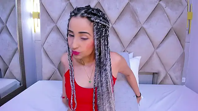 violett rabbit  online show from 11-26-25, 07:58