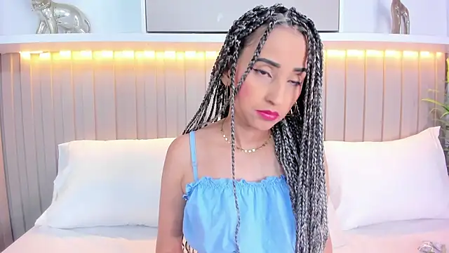 violett rabbit  online show from 11-07-25, 09:08