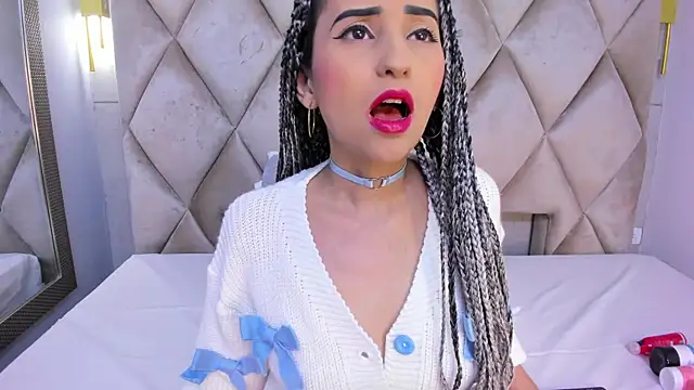 violett rabbit  online show from 11-20-25, 08:31