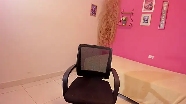 elmasmas01 online show from 11-02-25, 02:27