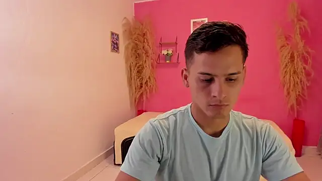 elmasmas01 online show from 11-13-25, 11:52